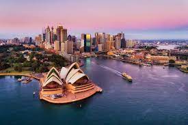 Hà Thiên Galaxy Express chuyên cung cấp các dịch vụ: gửi hàng đi Úc, chuyển phát nhanh đi Úc, chuyển hàng từ Úc về Việt Nam, mua hộ hàng Úc